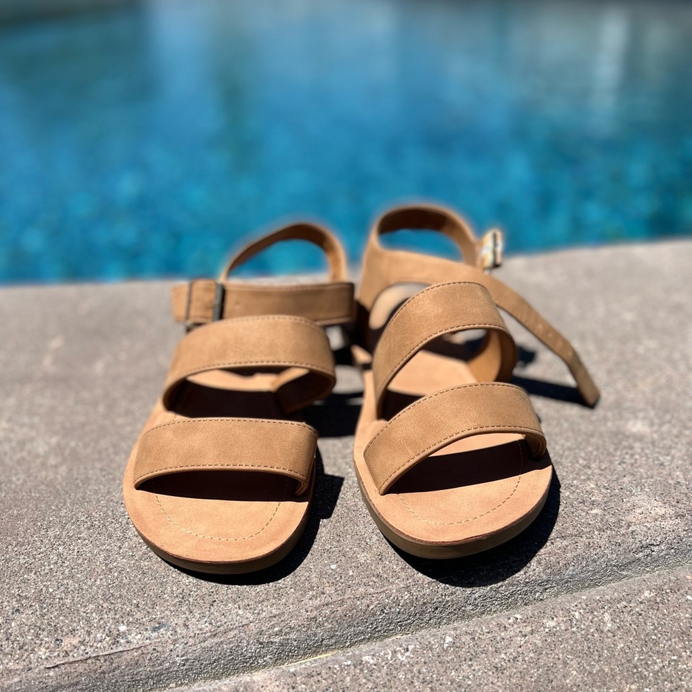 Brand NEW sandals !